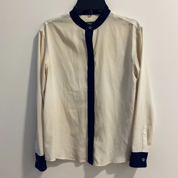 Vince Camuto White Navy Blue Silk Blouse Size 0P - Picture 1 of 4